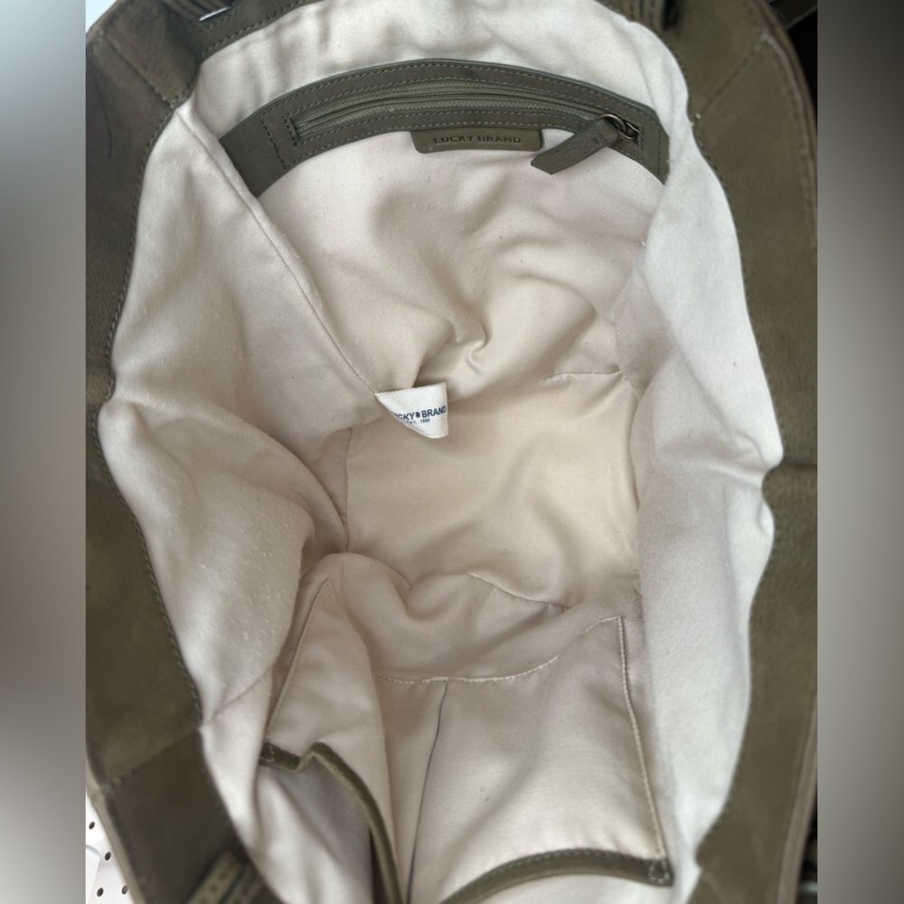 Lucky Brand Green Leather Shoulder Bag/Tote - Picture 9 of 16